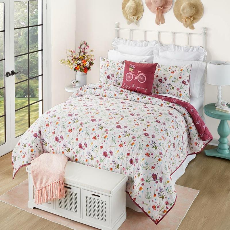 Scattered Floral Quilt Ensemble  |   Comforters & Quilts Bed & Bath Comforters & Quilts